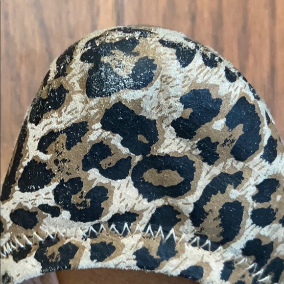 Lucky Brand Leopard Flats - Picture 3 of 5